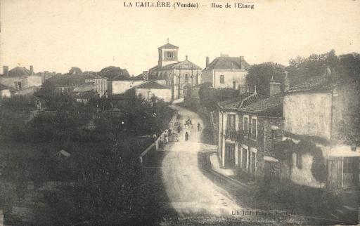 Les rues du centre bourg de La Caillère (sellerie-bourrellerie Leroux, vue 2).